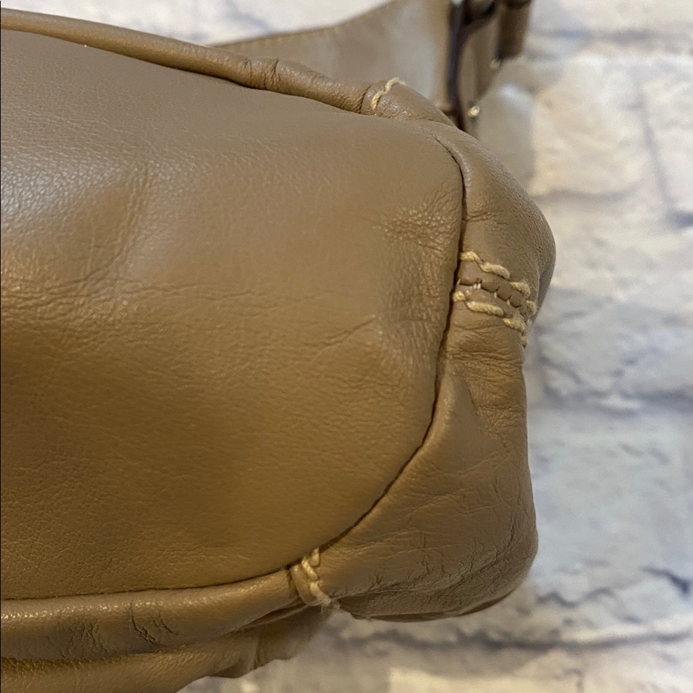 Tiganello Leather Hobo Shoulder Bag - Picture 4 of 13